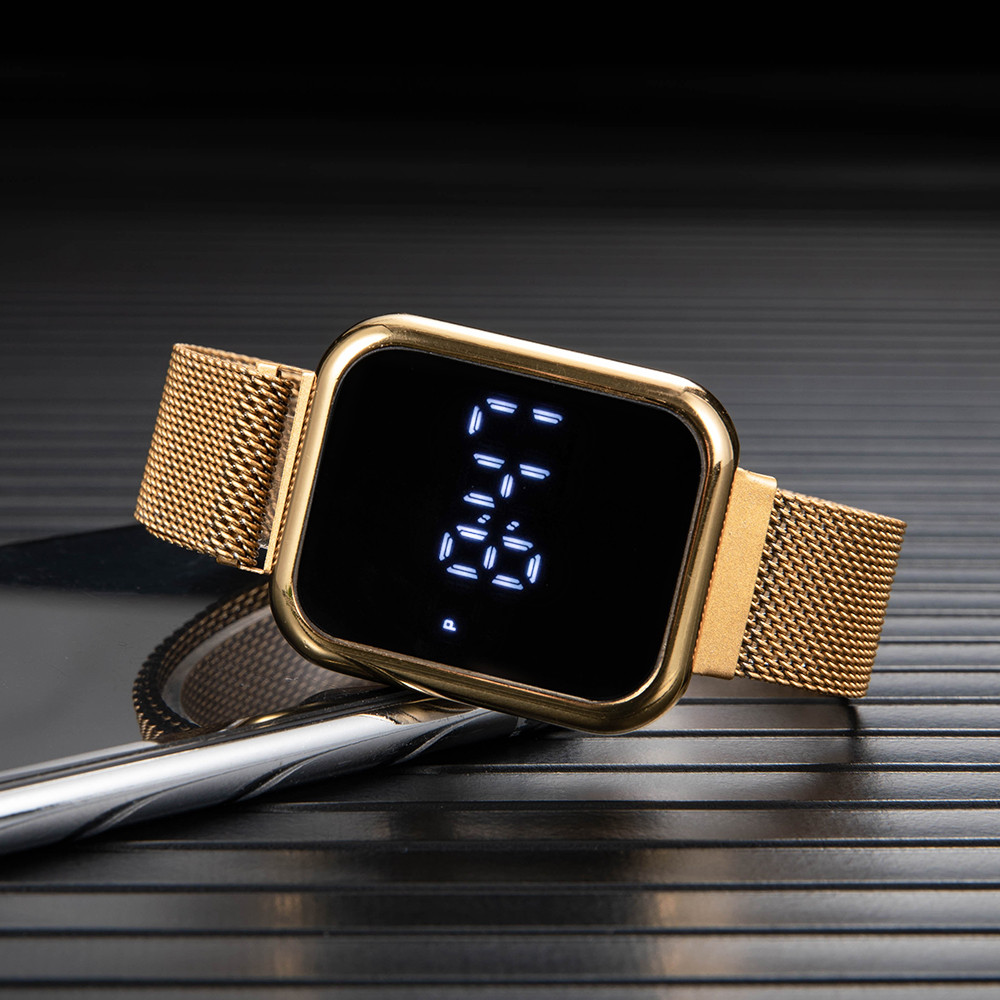 Модные прямоугольные цифровые  – обзор и цена Luxury Watch Uk